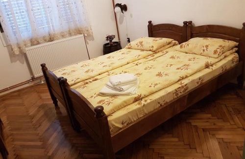 Recea House | Guest Rated Recea186: Family-Friendly Comfort Awaits