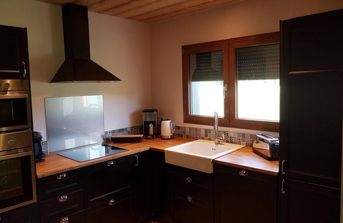 Gerbepal Ski Chalet | Nature-View Chalet: 10/10 Rated, Pet-Friendly & Accessible