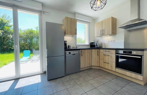 Athee-sur-Cher House | Cozy Retreat Near Chenonceau with Kitchen Amenities