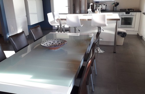 Landaul House | Cozy Retreat in Ria d'Etel Village Near the Sea