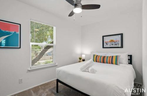 East MLK House | Modern E Austin Duplex with Free Parking for Families