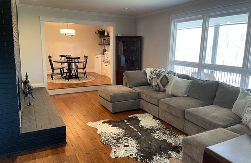 Kernersville House | Renovated Home with Pool & Pet-Friendly Near Furniture Market