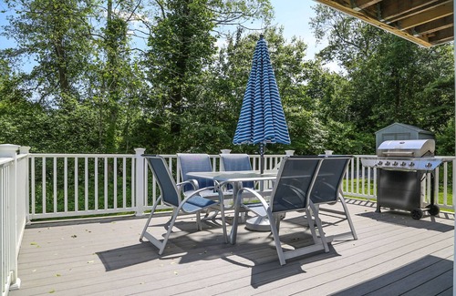 Bonnet Shores House | Renovated Bonnet Shores Home with Oceanfront Views