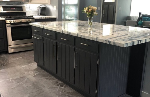 Warrenville House | Inviting Renovated Home with Breakfast & Family-Friendly Touches