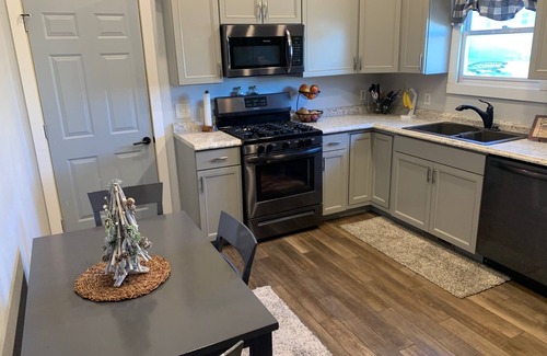 Sturgis House | Updated Home with Garage & Prime I-90 Access - Rated 10/10