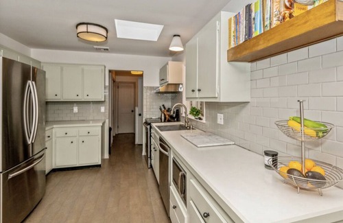 Clearwater Beach House | Updated 3BR Beach House in Exclusive Clearwater Community