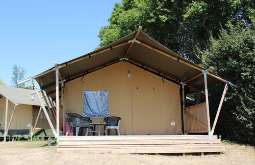 Lathum House | Cozy Safari Tent for 2 to 6 with Private Bathroom