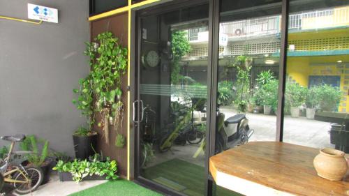 Chang Phueak House | Reconnect in a Top-Rated Hotel with Dining and Kitchen Access
