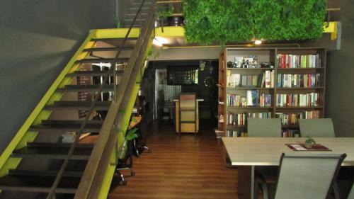 Chang Phueak House | Reconnect in a Top-Rated Hotel with Dining and Kitchen Access