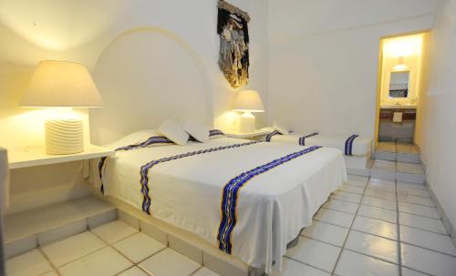 Ixtapa Apartment | Ideal Escape with Oceanfront Views and Warm Hospitality