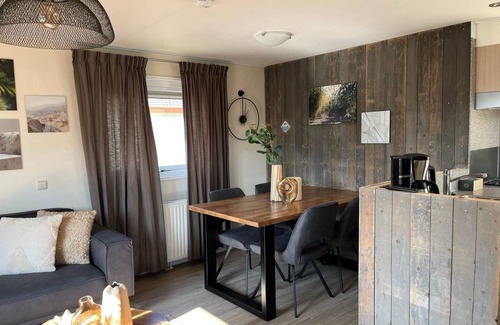Dordtse Biesbosch Ski Chalet | Recreation chalet