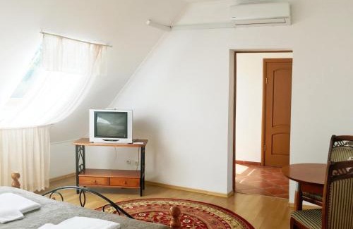 Polyana Resort | Beachfront Recreation Complex Sunny Resort with Spa & Pool