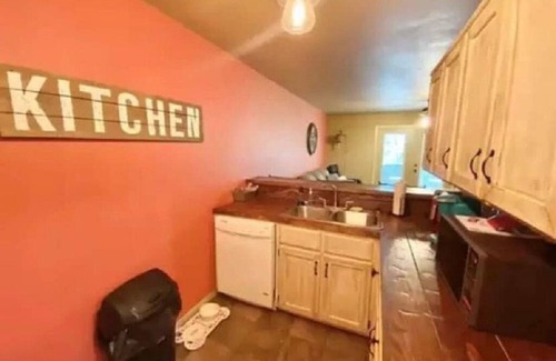 Fairfield Bay Condo | Pet-Friendly Recreation Getaway for Unforgettable Family Fun