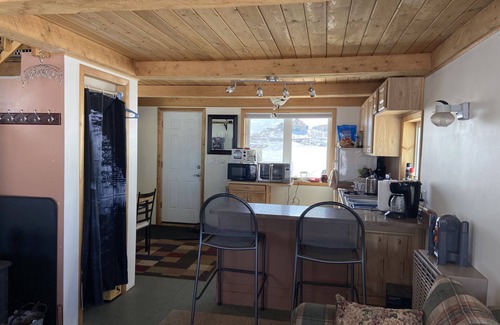 Gakona Cabin | Guest Rated 10/10: Recreation Cabin at Summit Lake, AK