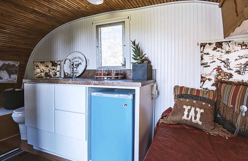 Hico RV Rental | Recreational vehicle (RV) ∙ 1 bedroom ∙ 2 guests