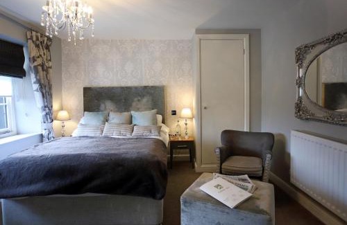 Horstead Hotel | Inviting Recruiting Sergeant: Pet-Friendly & Family Ready