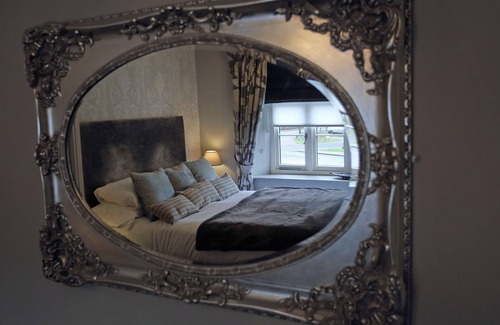 Horstead House | Guest Rated 9.6: Recruiting Sergeant with Family Amenities
