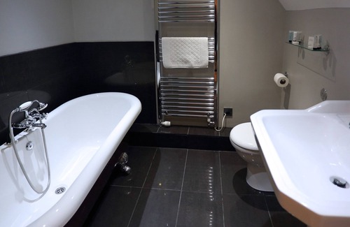 Horstead House | Guest Rated 9.6: Recruiting Sergeant with Family Amenities