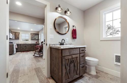 Payette County House | Red Barn