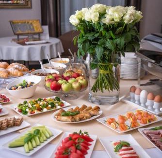 Swidnica Hotel | Explore Red Baron Hotel & Restaurant: Guest Rated 9/10