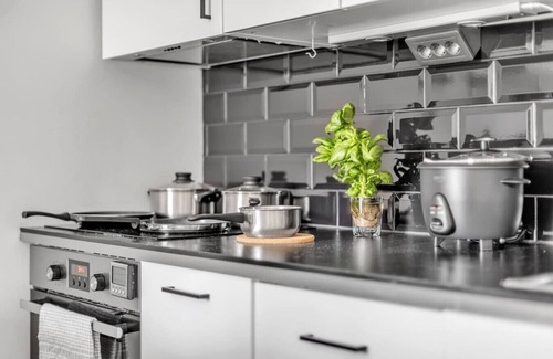 Kamppi Condo | Red Bauhaus | Kamppi Square | 35m tram/bus, Wi-Fi