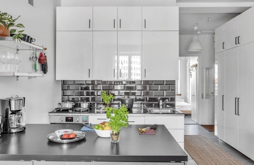 Kamppi Condo | Red Bauhaus | Kamppi Square | 35m tram/bus, Wi-Fi