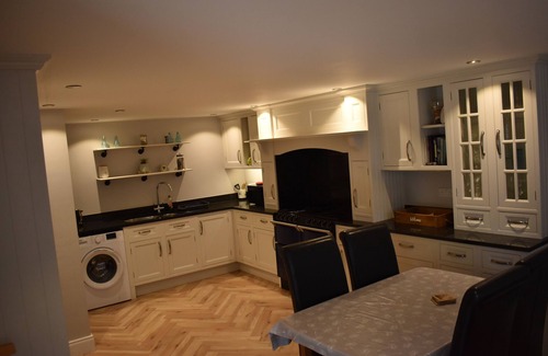 Waterfoot Apartment | Experience Red Bay Beach House in Antrim's Natural Beauty