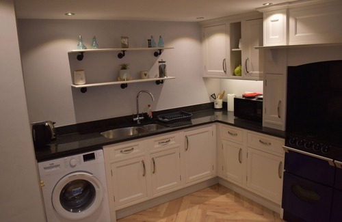 Waterfoot Apartment | Experience Red Bay Beach House in Antrim's Natural Beauty