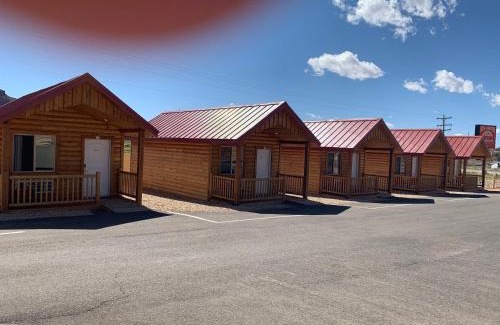 Kanab Cabin | Pet-Friendly Red Canyon Cabins: Family Fun Awaits!