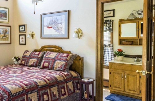 Carlisle Bed & Breakfast | Guest Rated 9.6: Red Cardinal Bed and Breakfast Getaway