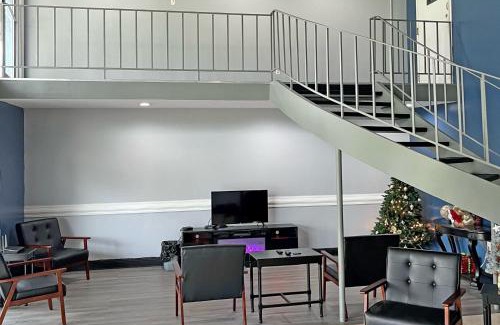 Houma Hotel | Discover Red Carpet Inn - Houma with Oceanfront Views