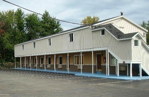 Orchard Park Hotel | Budget-Friendly Stay at Red Carpet Inn Orchard Park