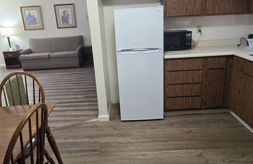 Pulaski Hotel | Budget-Friendly Stay at Red Carpet Inn Pulaski with Breakfast