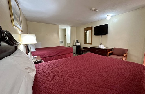 Pulaski Hotel | Budget-Friendly Stay at Red Carpet Inn Pulaski with Breakfast