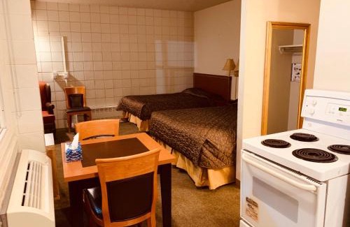 Montgomery Hotel | Family-Friendly Stays at Red Carpet Inn & Suites