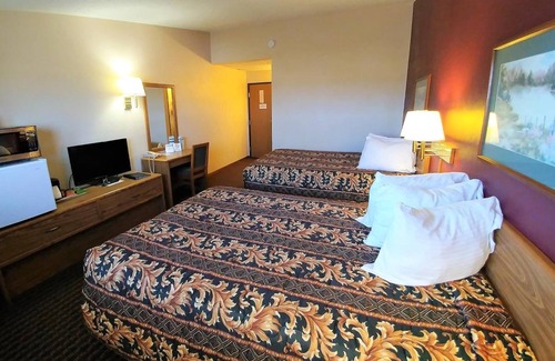 Windom Hotel | Budget-Friendly Stay at Red Carpet Inn with Breakfast Included