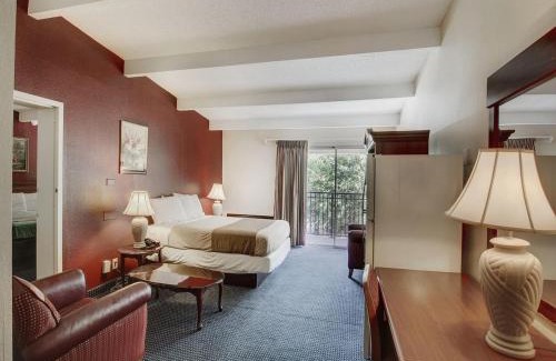 Cedar Knolls Hotel | Budget-Friendly Red Carpet Inn Whippany with Family Amenities