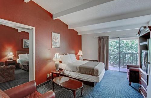 Cedar Knolls Hotel | Budget-Friendly Red Carpet Inn Whippany with Family Amenities