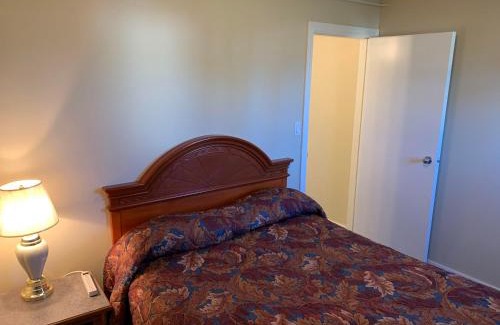 Red Deer Hotel | Comfortable Stay at Red Deer Inn & Suites with Breakfast