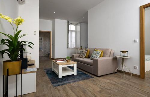 Figueira da Foz Apartment | Red Door Flat by Trip2Portugal