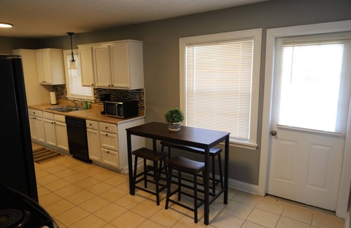 Bowling Green House | Family-Friendly Retreat at Red Door On Riverview - 9.6/10