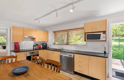 Central Coast House | RED DOOR | Pet friendly | Accom Holidays