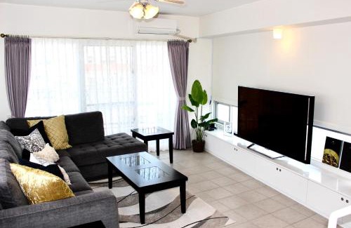 Makiminato Apartment | Perfectly Rated Red Dragon Okinawa - Your Family Retreat Awaits