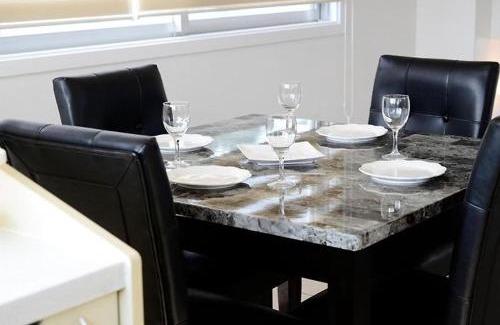 Makiminato Apartment | Perfectly Rated Red Dragon Okinawa - Your Family Retreat Awaits