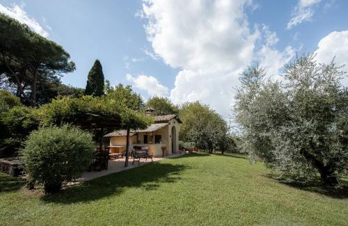 Rocca di Papa Villa | Inviting Red Country House Retreat Near Rome for Families