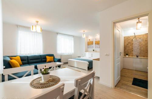 Brasov Apartment | Child-Friendly Red Fountain Studio with 9.9/10 Guest Rating