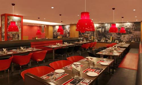 Aerocity Hotel | Convenient Stay at Red Fox by Lemon Tree Hotels, Delhi Airport