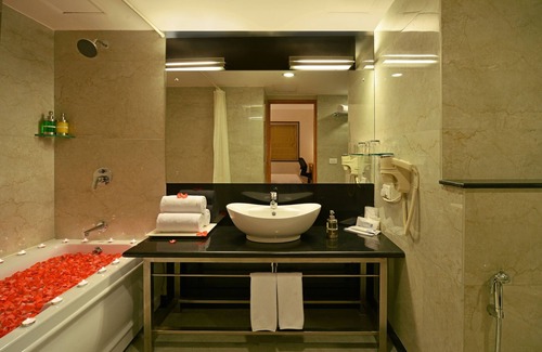 Bhiwadi Hotel | Discover Red Fox by Lemon Tree Hotels in Bhiwadi