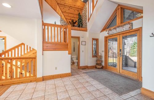 Waterfront Greens House | Relaxing Retreat at Red Fox with Private Pool & Pet Friendly