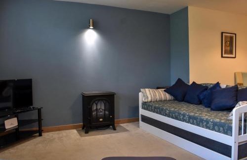 Shap House | Red Gable Cottage: Family-Friendly Retreat with 9/10 Rating